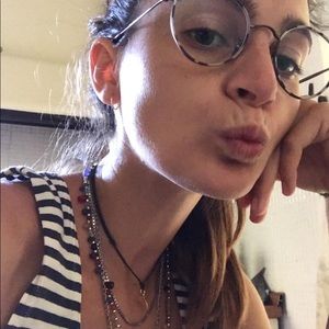 Meet your Posher, Lucy